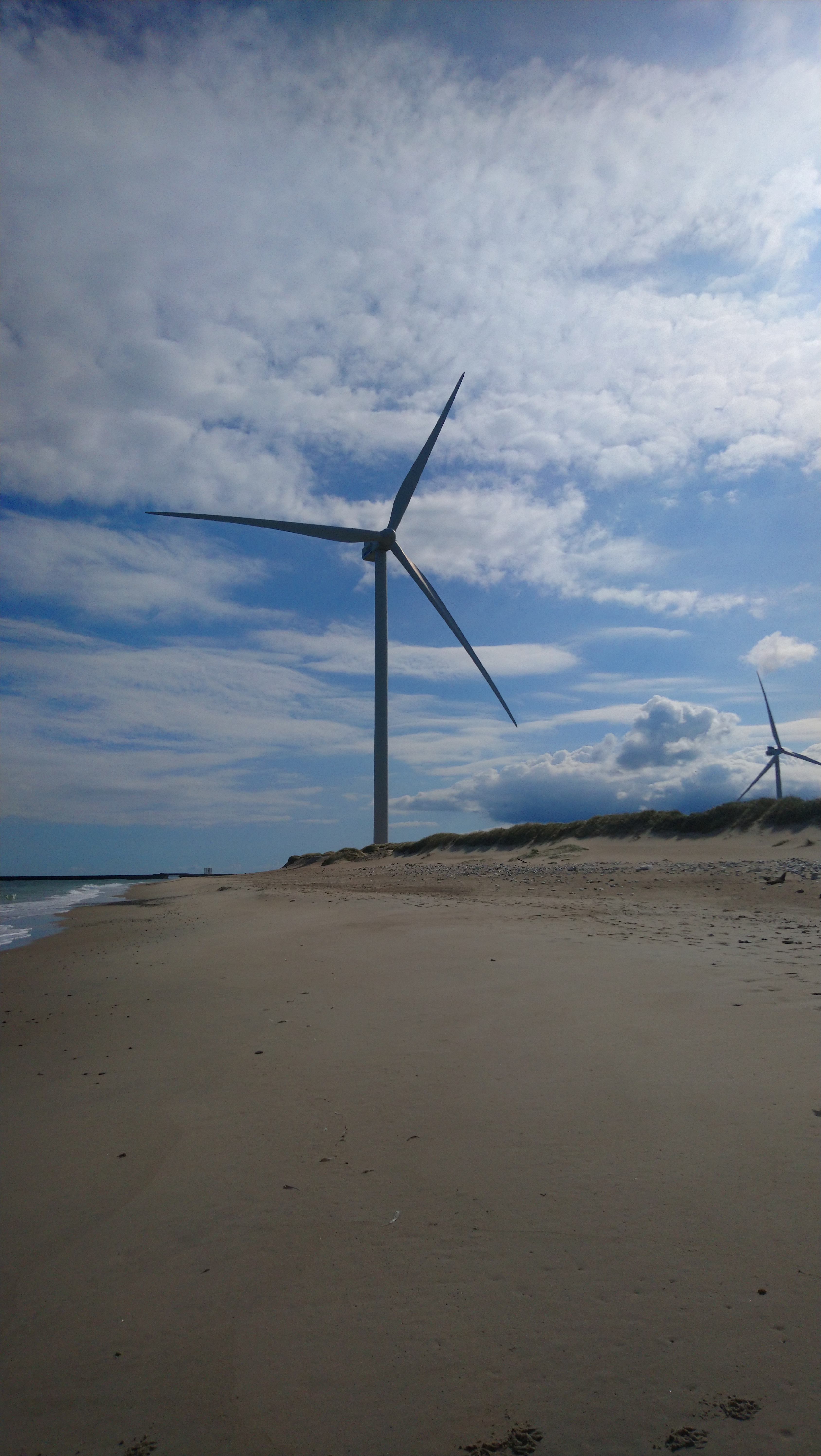 Large wind turbine