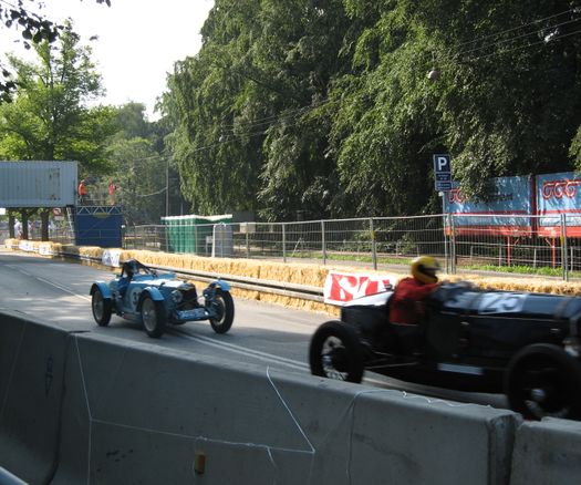 Classic cars race 2006