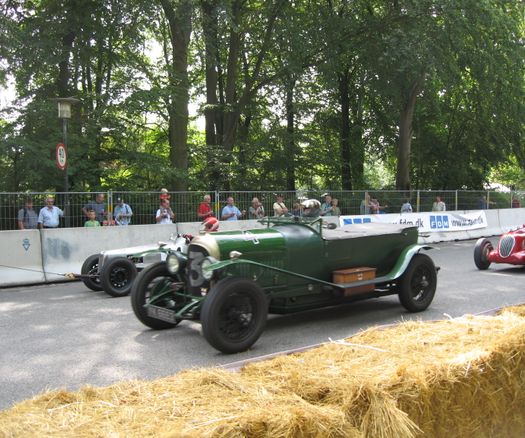 Classic cars race 2006